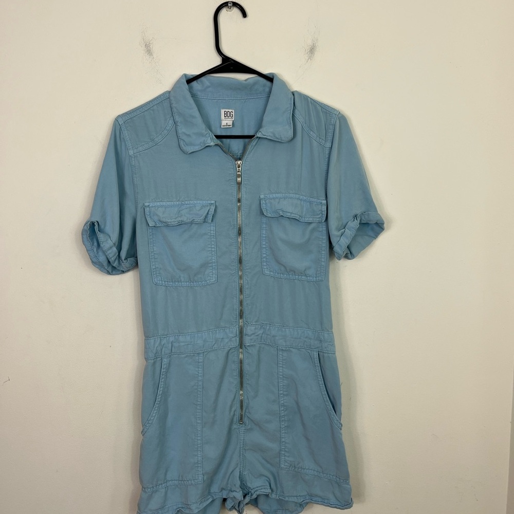BDG Sky Blue Zip-Up Romper Sz L‎